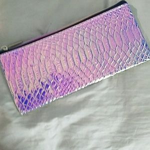 💚 3 for $30💚 Rainbow mermaid scales traincase
